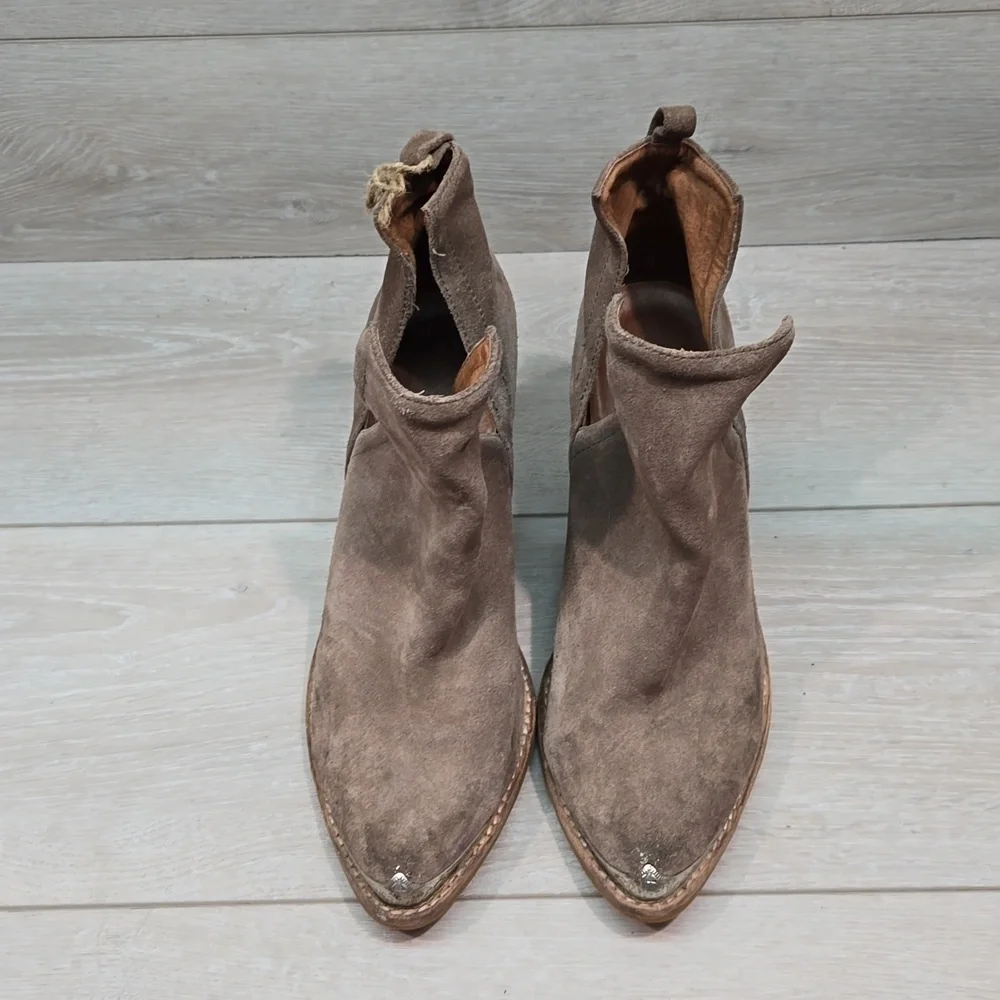 Jeffrey Campbell good pbox