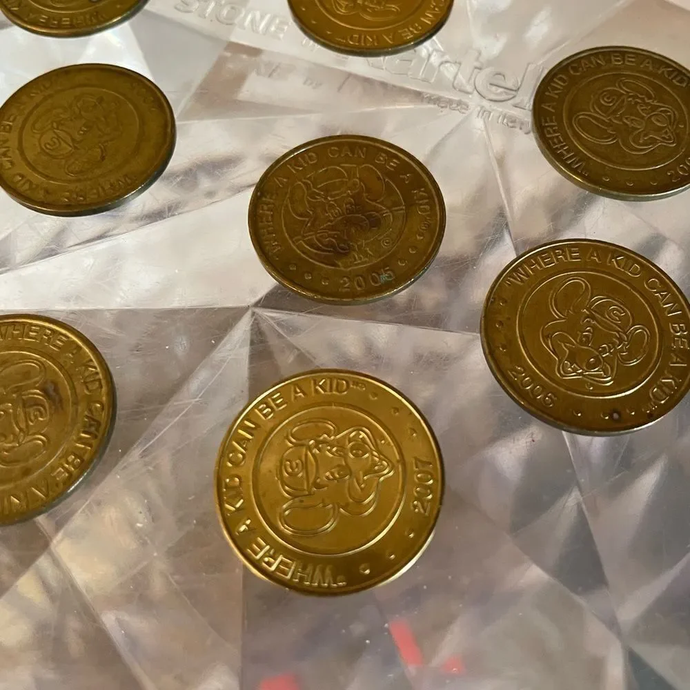 Chuck E Cheese 24 coins