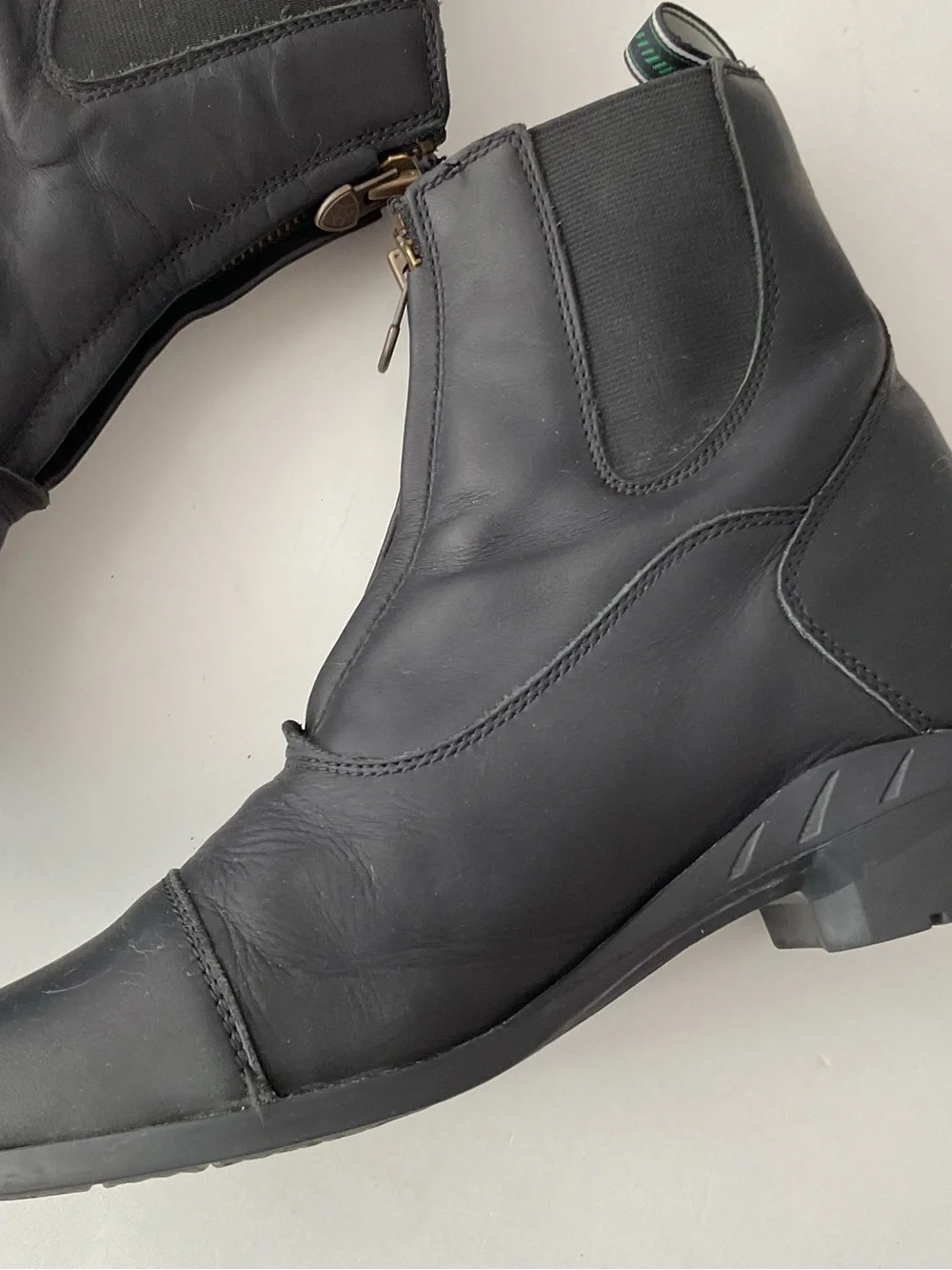 Ariat smooth black