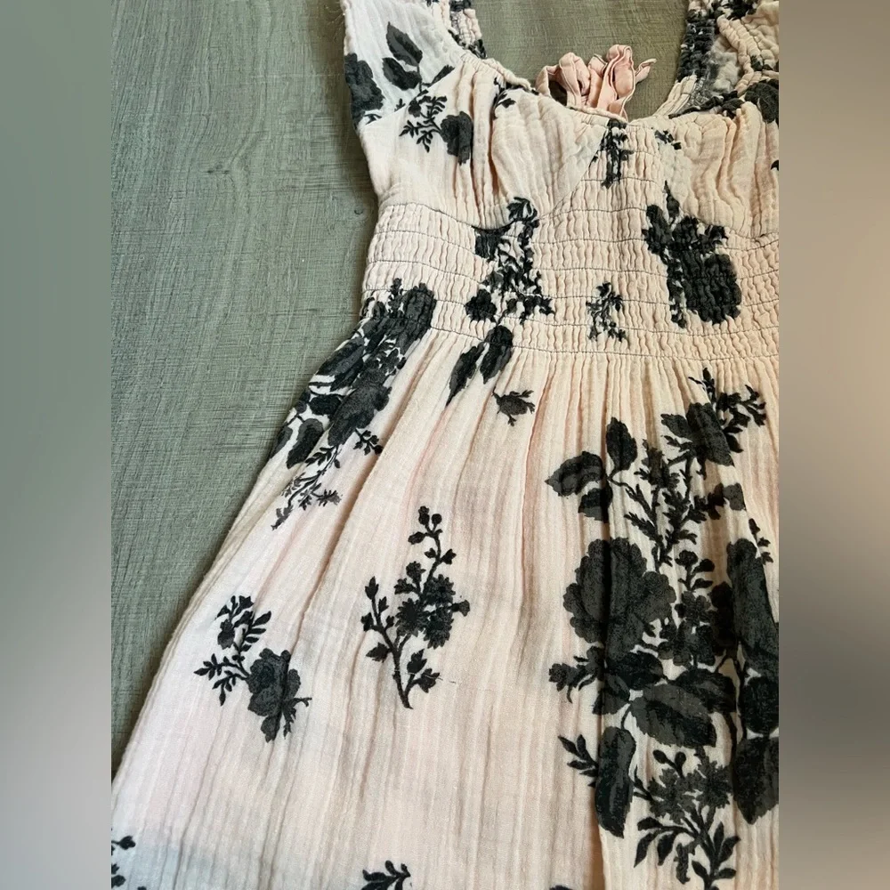 Free People slit shell flattering
