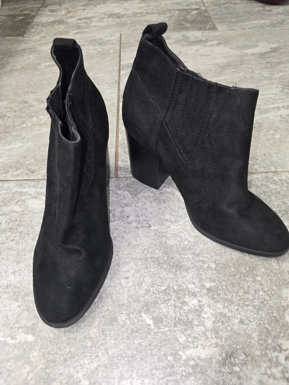 Forever 21 Black Suede Ankle Booties with Block Heel