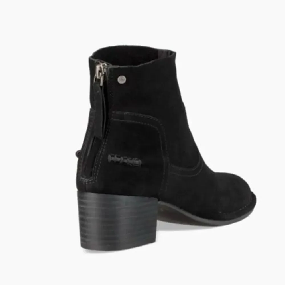 UGG gently worn