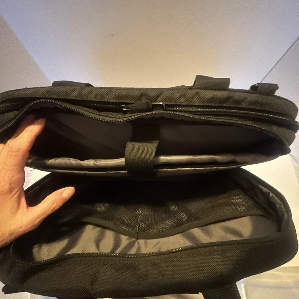 Targus CityLite Briefcase‎ (TBT053US-91) 15.6 laptop bag.