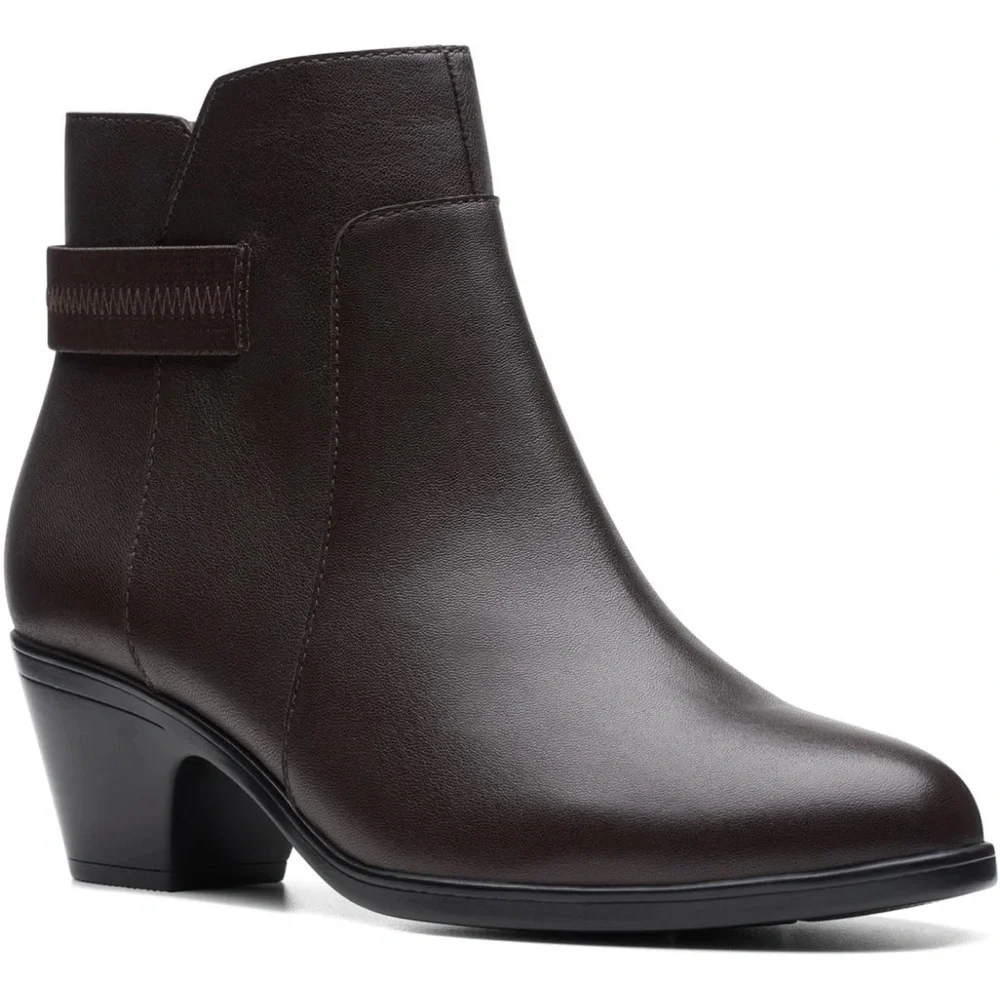Clarks emily holly