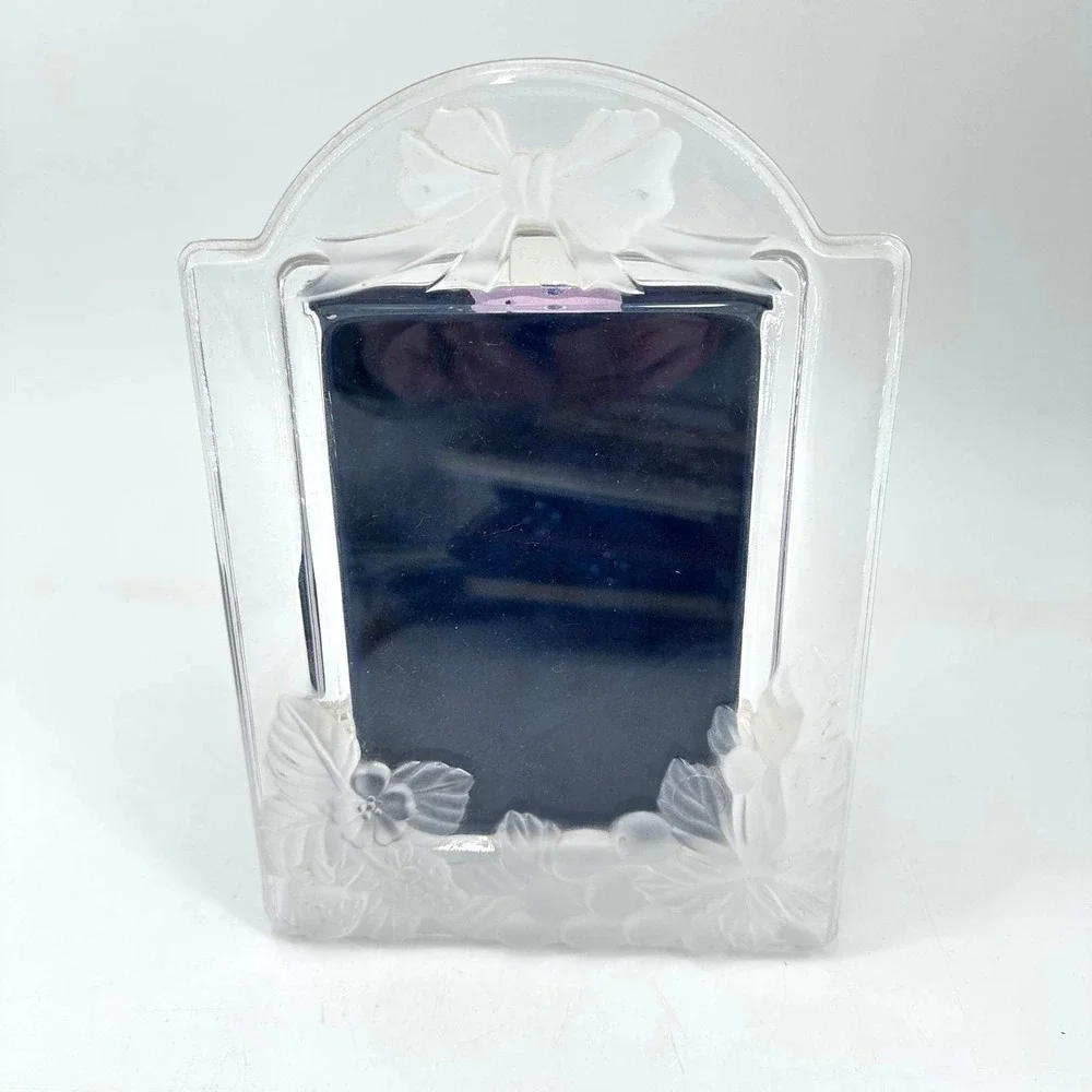 N/A frosted glass
