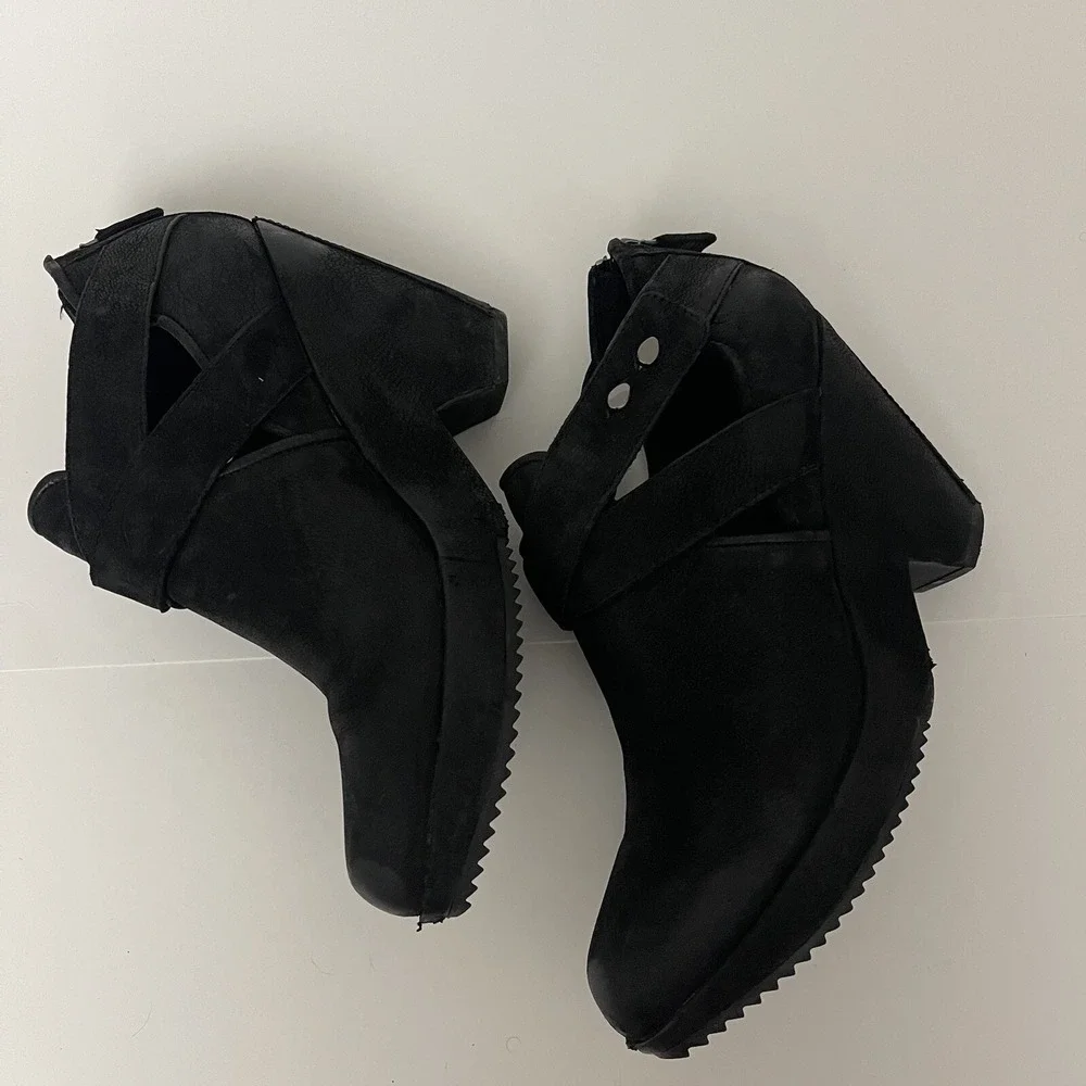 Eileen Fisher elevate your