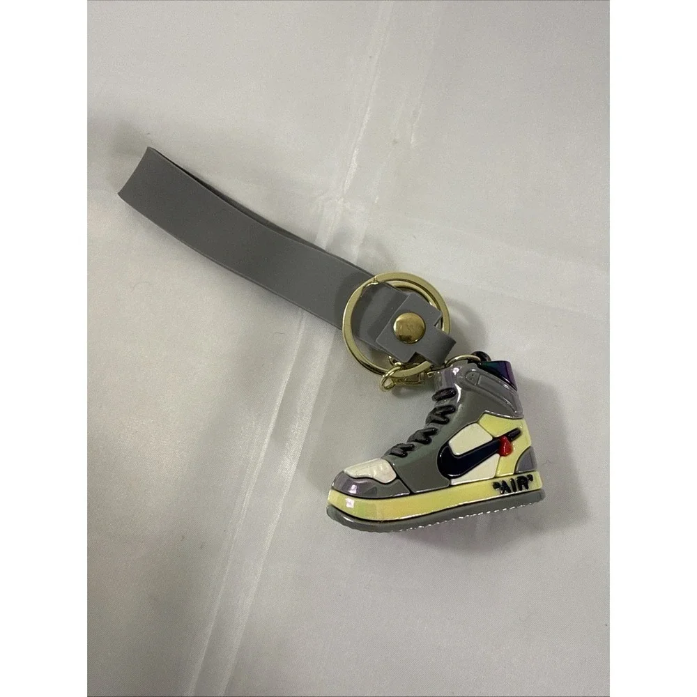 SNEAKER‎ KEYCHAIN AKA NIKE AIRFORCE ONE NEW COLLECTABLE JORDAN NBA US SELLER