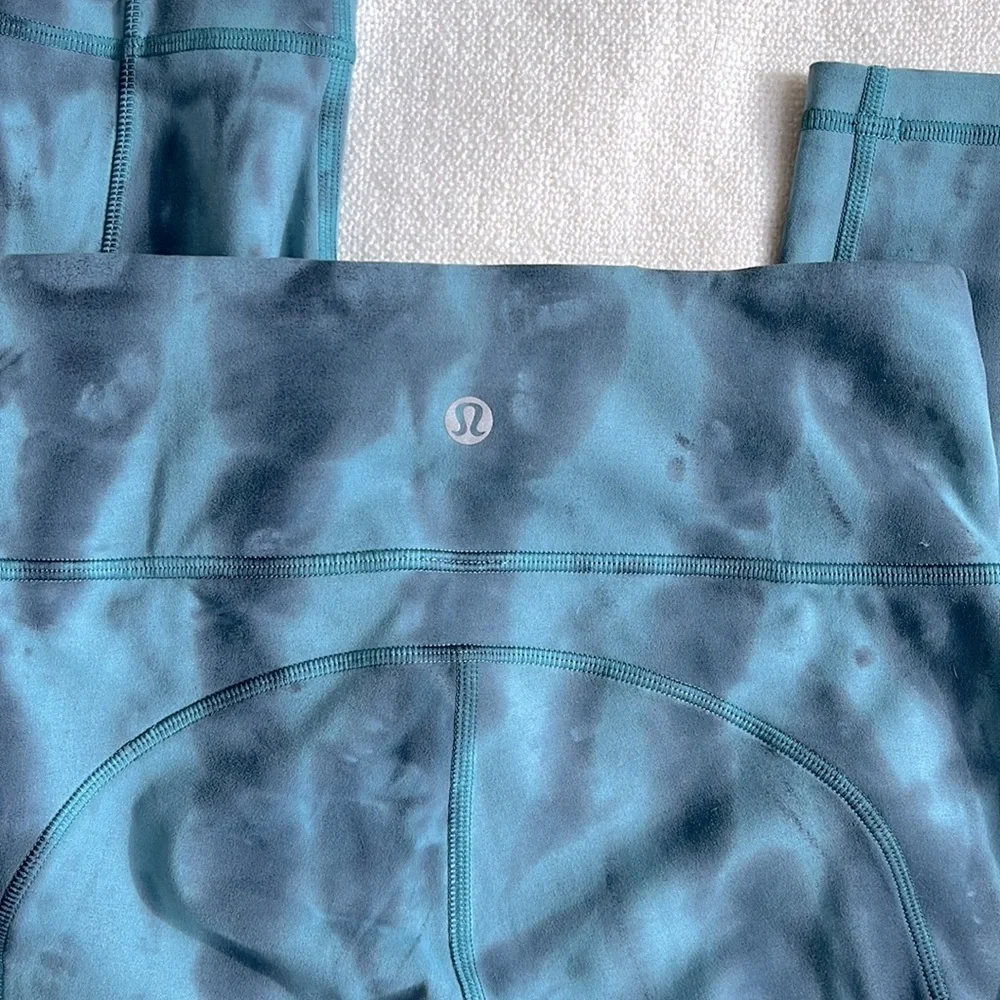 lululemon athletica like brand