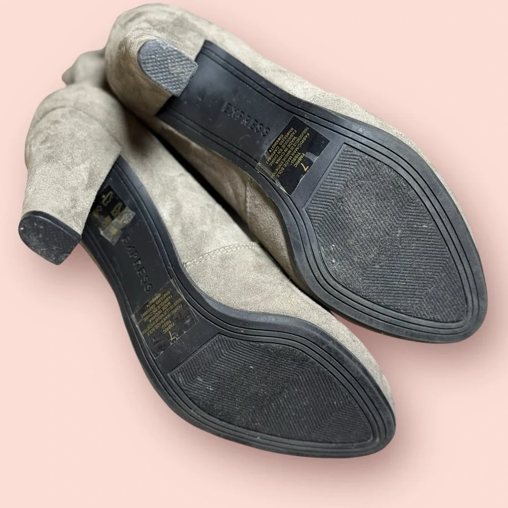 Express Taupe Faux Suede Heeled Booties‎ Womens 7 Fold Over Ankle Boots