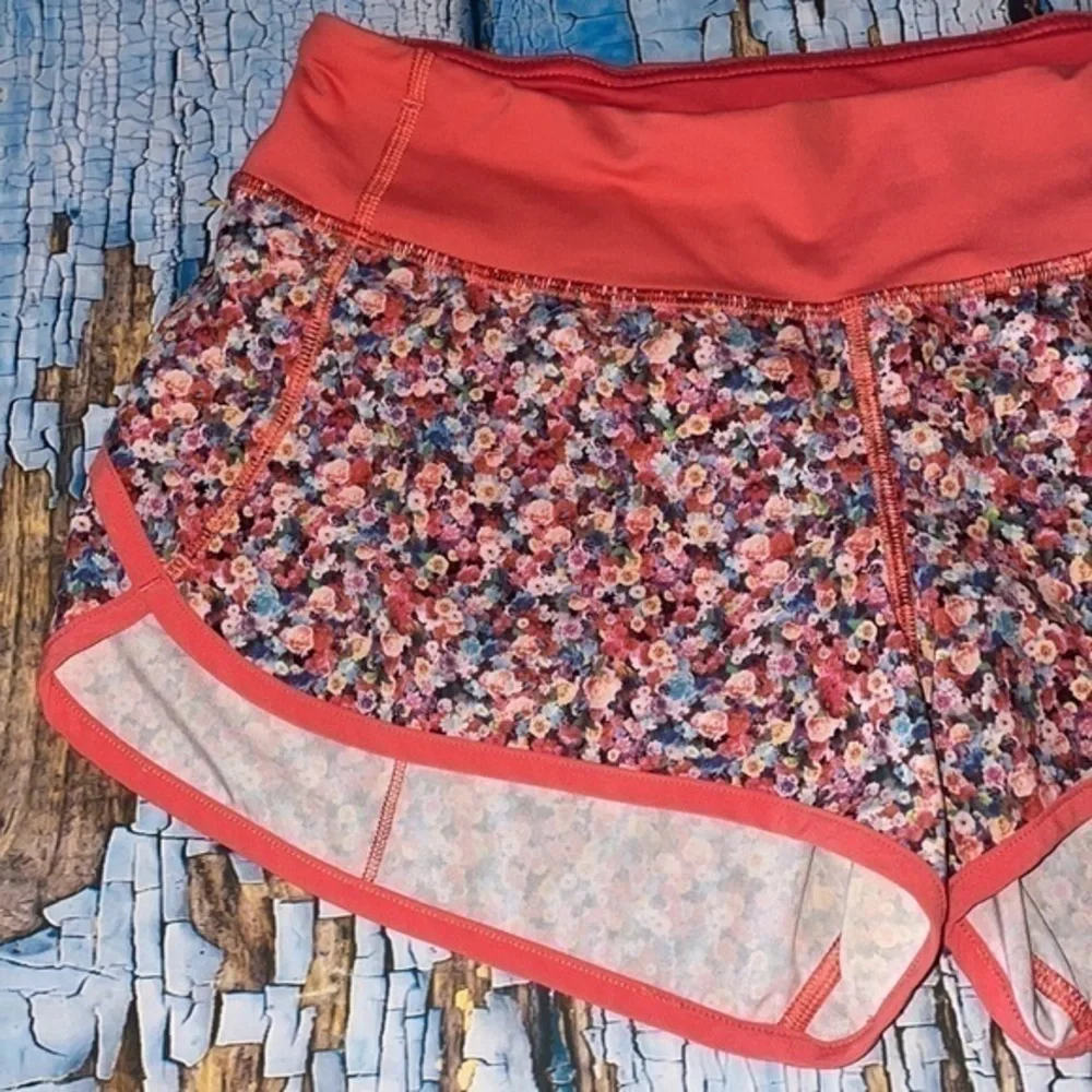 Lululemon Run Speed Short *4-way Stretch in Prism Petal Multicolor Floral Shorts