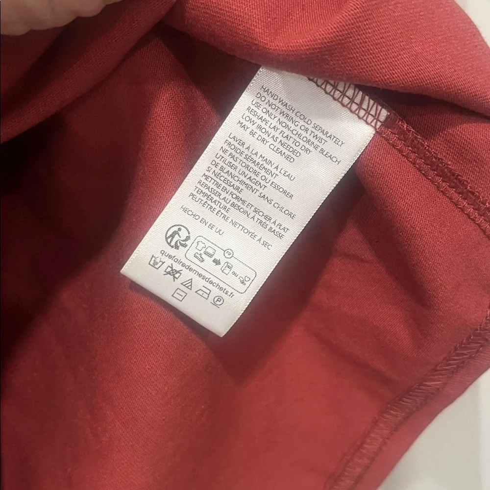Free People detail raw shoulder