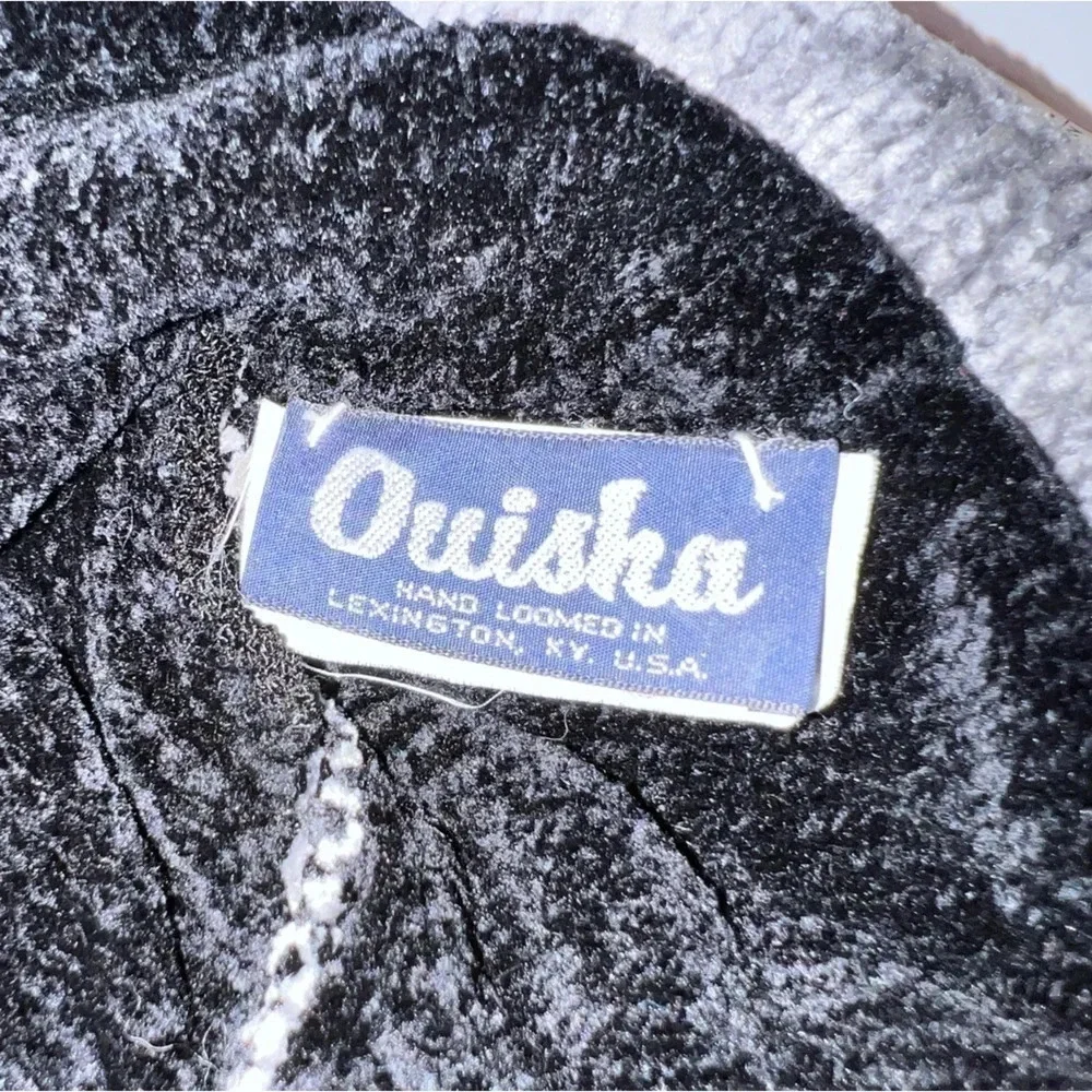 Ouisha,S, 100% viscose Chenille moonlight winter‘s horse‎ scenery beaded tassel.