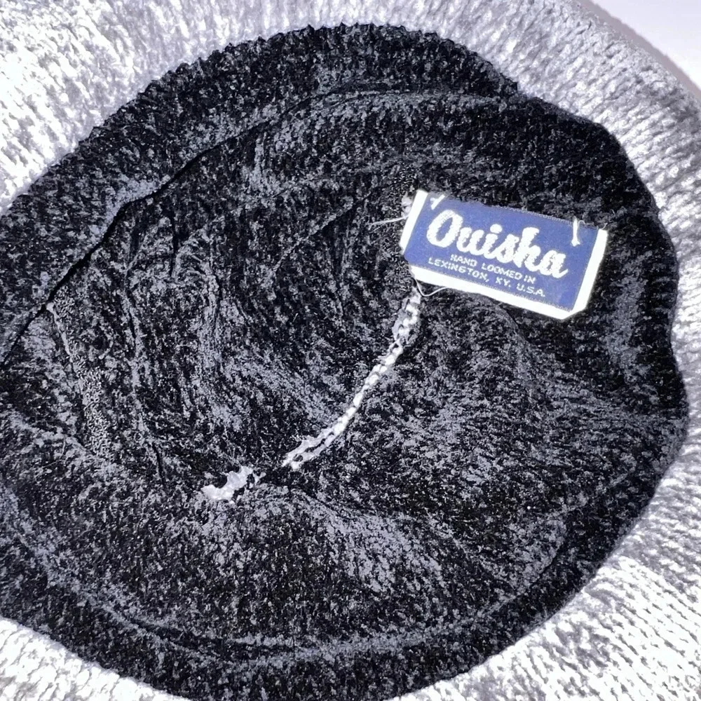 Ouisha,S, 100% viscose Chenille moonlight winter‘s horse‎ scenery beaded tassel.