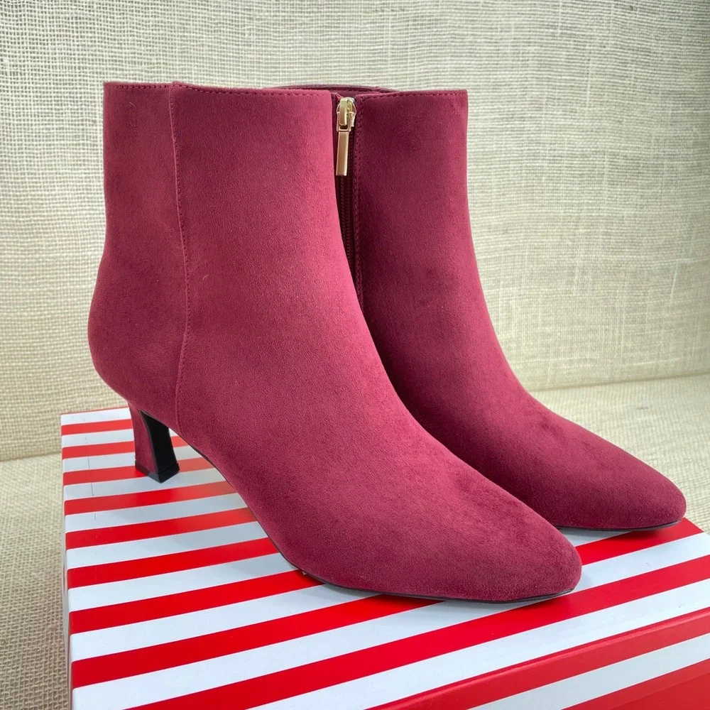 Crown and Ivy NEW Womens Wine Suede Pointed Toe‎ Block Heel Ankle Boots Size 9