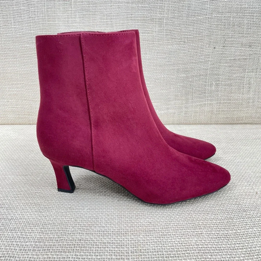 Crown and Ivy NEW Womens Wine Suede Pointed Toe‎ Block Heel Ankle Boots Size 9
