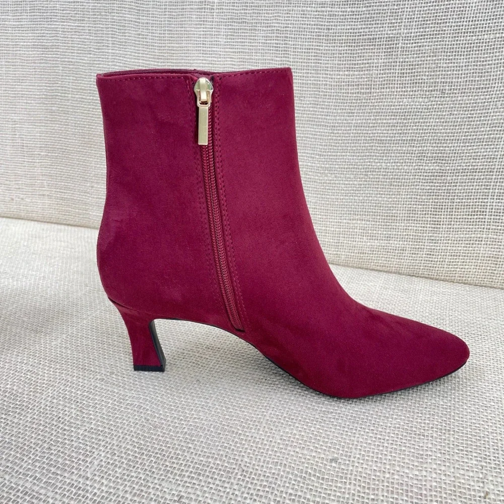 Crown and Ivy NEW Womens Wine Suede Pointed Toe‎ Block Heel Ankle Boots Size 9