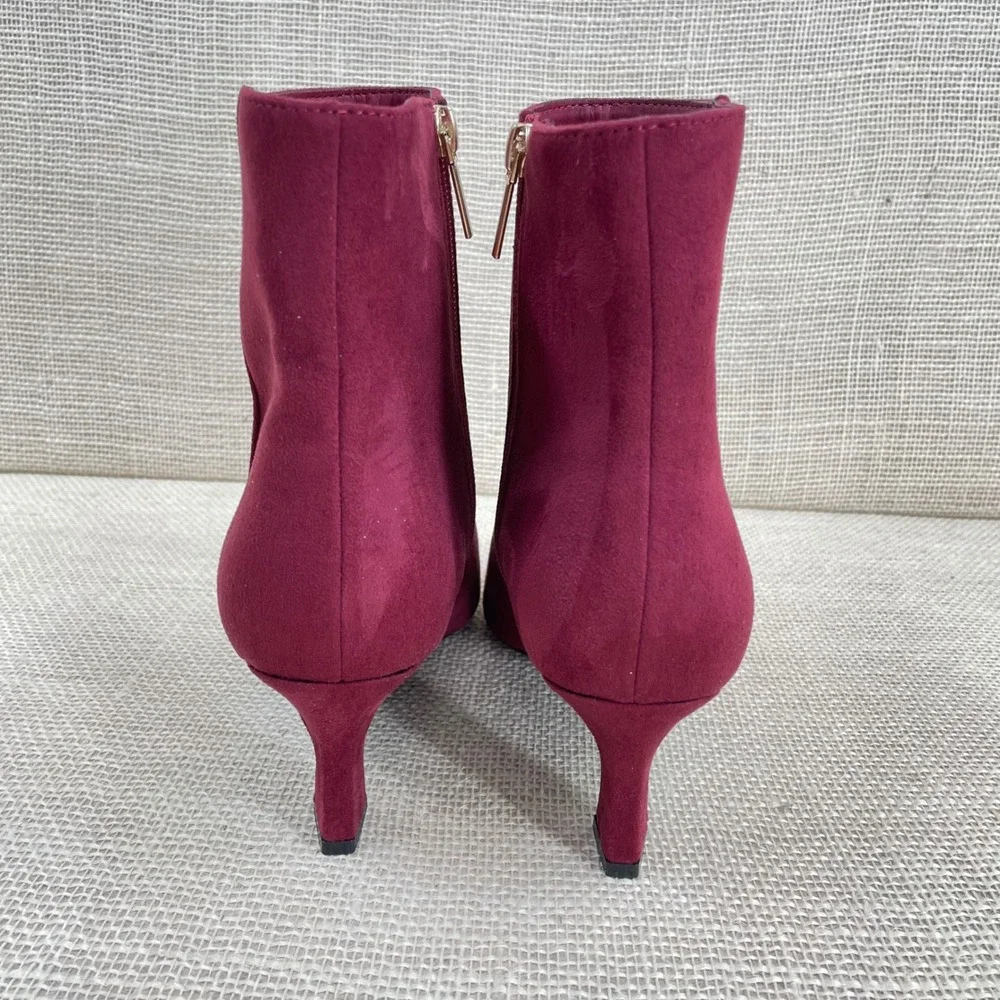 Crown and Ivy NEW Womens Wine Suede Pointed Toe‎ Block Heel Ankle Boots Size 9