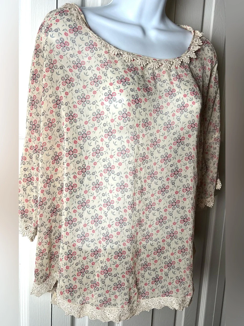FREE PEOPLE Blouse Top Peasant Boho Sheer Lace Beige Pink Scoop Neck