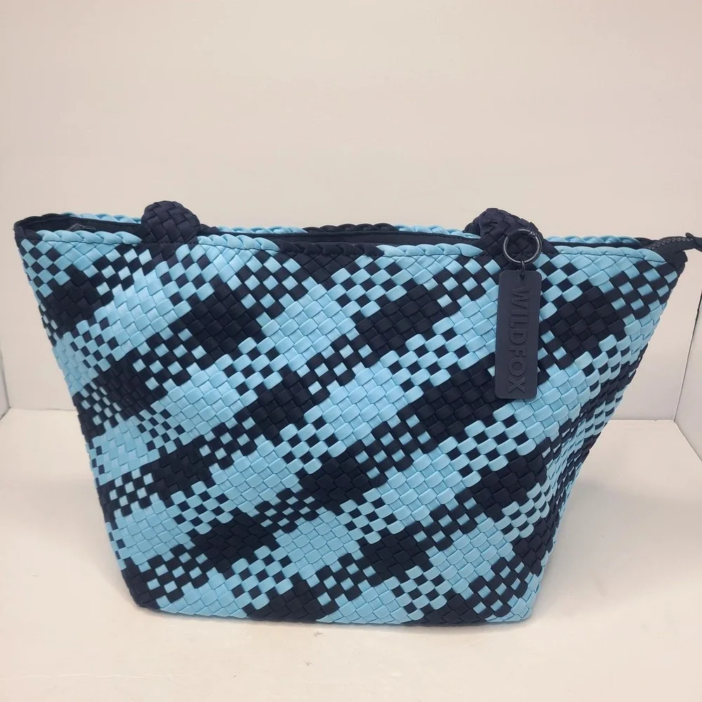 Wildfox Blue Woven Tote Bag Purse‎ Handbag Carryall Beach Gym ShopperZip Top