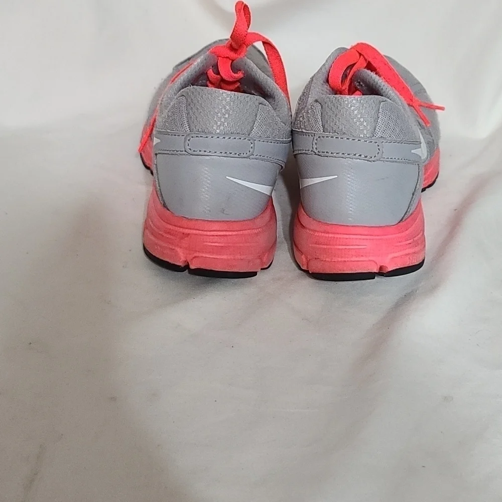 Nike relentless women