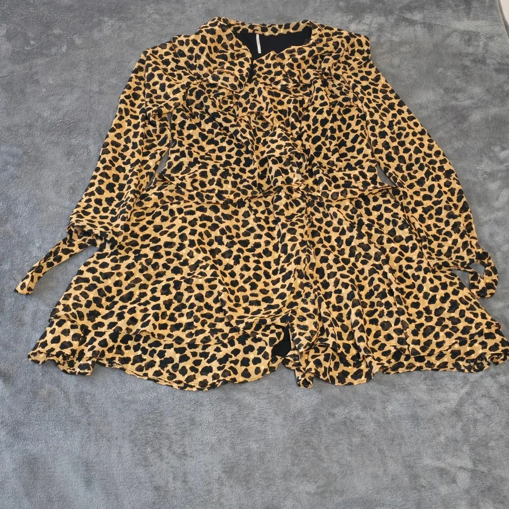 Free People Leopard Print Long Sleeve Mini Wrap‎ Dress Ruffle Hem V-Neck Burnout