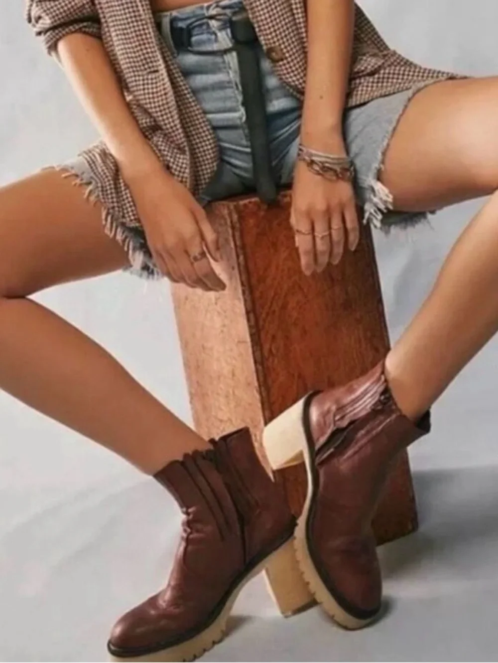 Free People show intentionally love