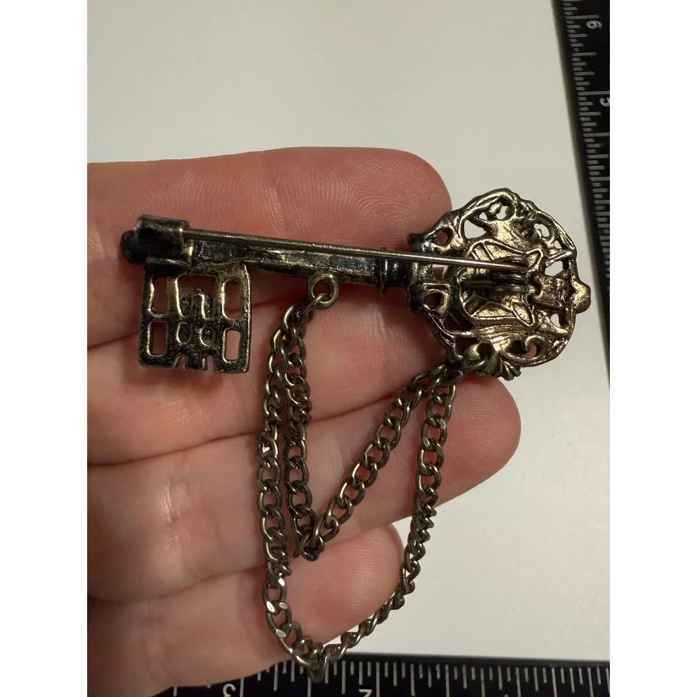 Unbranded vintage skeleton