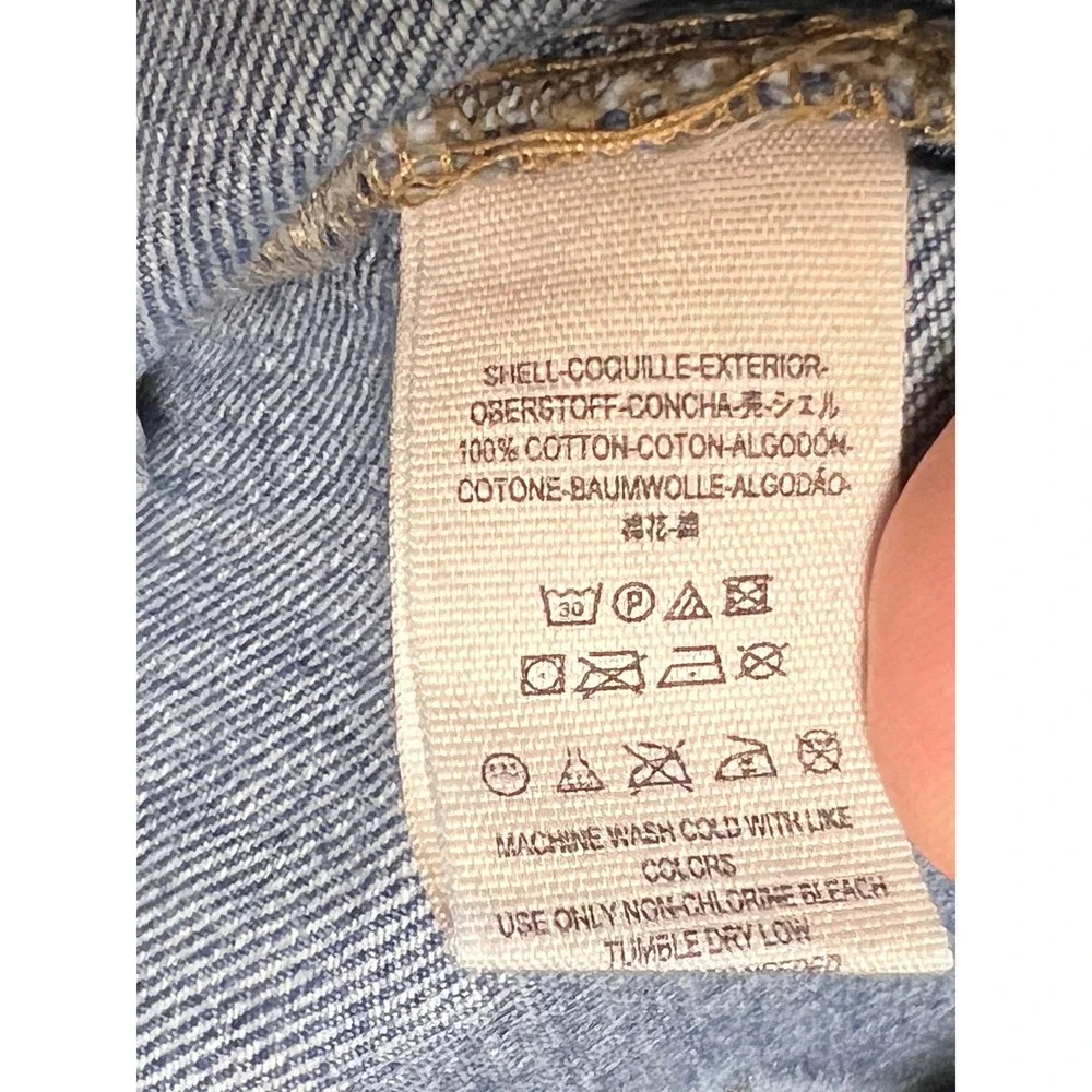 Free People playful elevate type