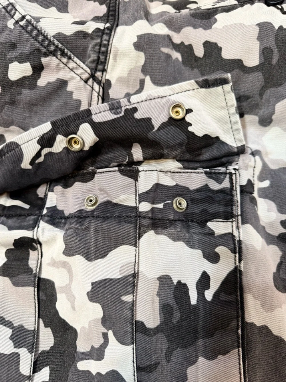 Levis levi cargo