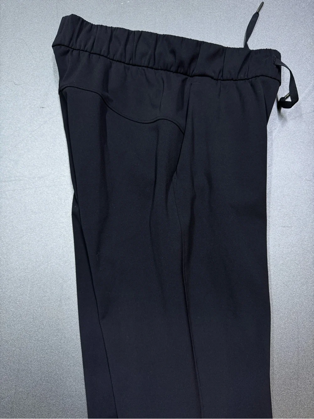 Lululemon On The Fly Pant 7/8 Black Women’s Size 2 Luxtreme Stretch Travel EUC