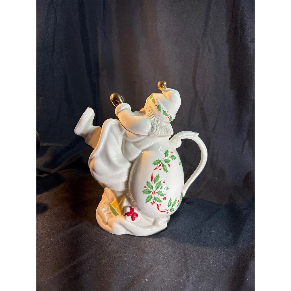 Lenox Holiday Santa Collection Teapot‎ Ivory Fine China Gold Accents Holly Berry