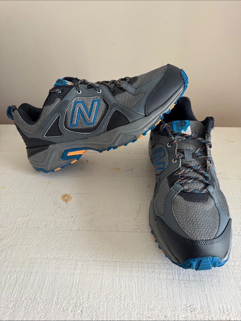 New Balance Mens 481 v3 Grey & Blue Trail Sneakers. Minimal wear.