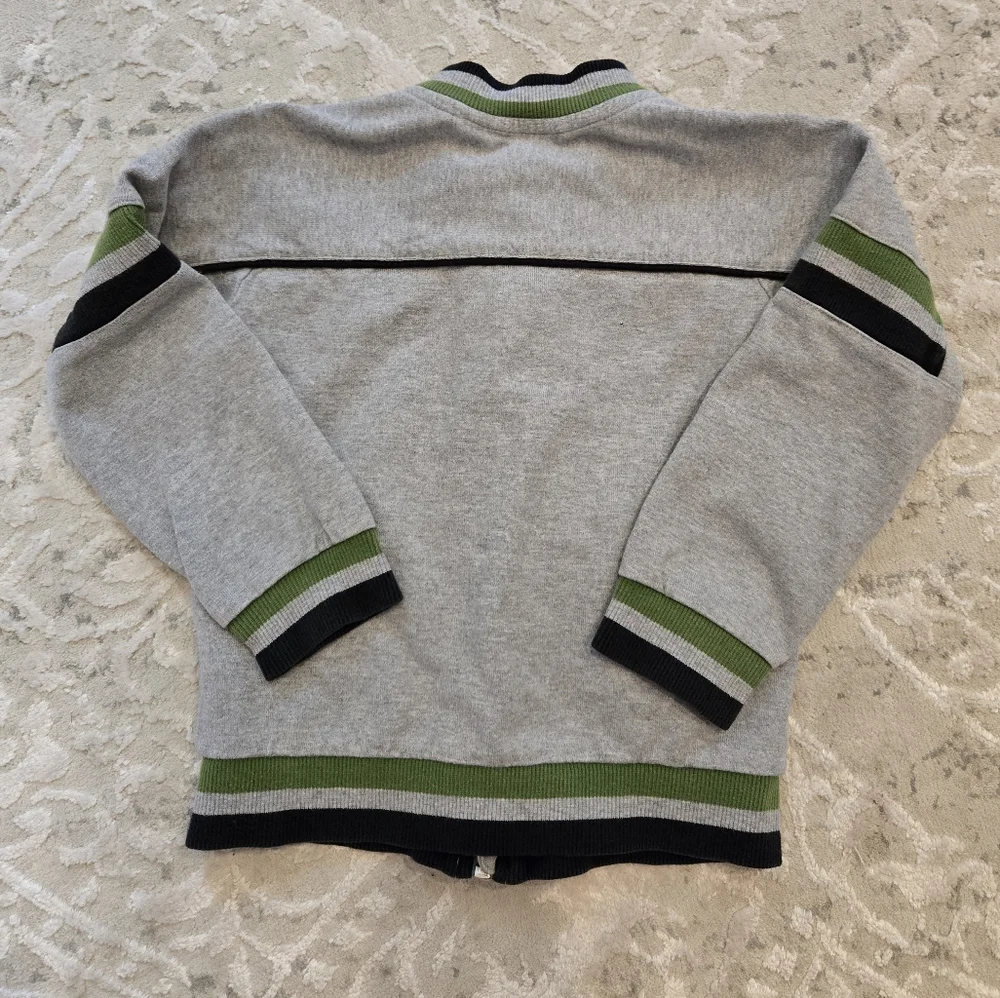 Polarn O. Pyret gray green
