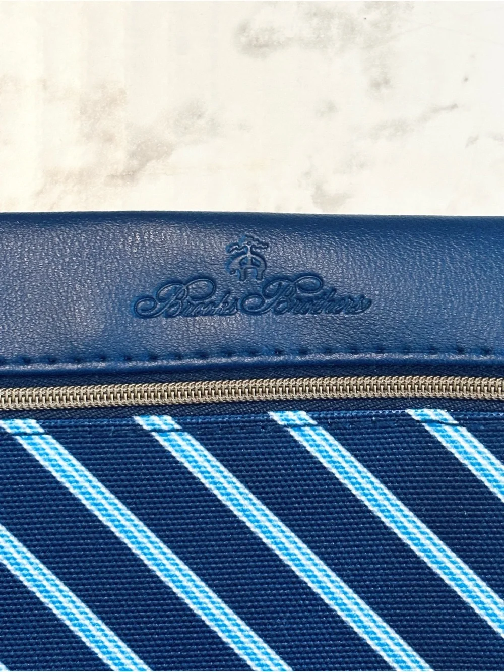 Brooks Brothers United Airlines Zippered Pouch Makeup Bag Navy Blue Striped
