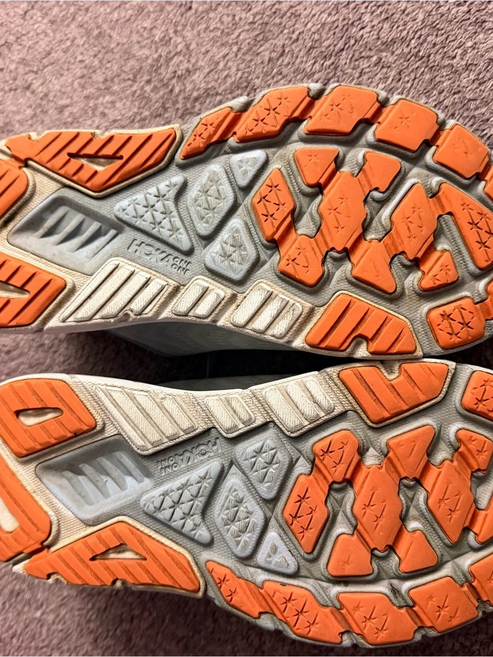 Hoka light gray