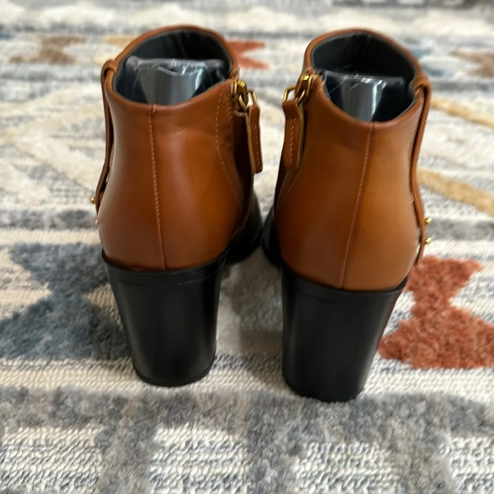 Franco Sarto elevate your