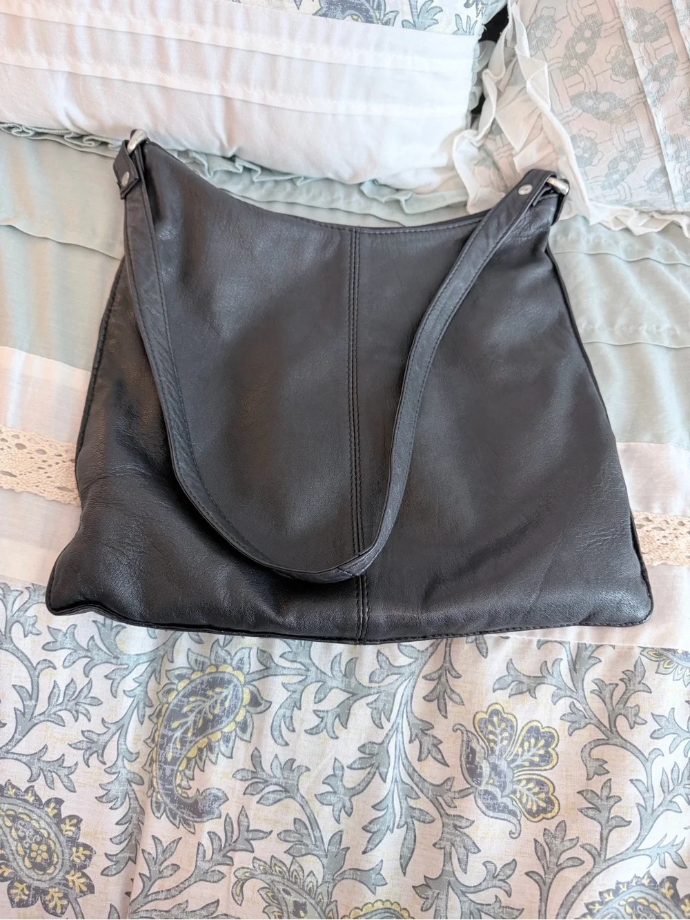 The Sak soft black
