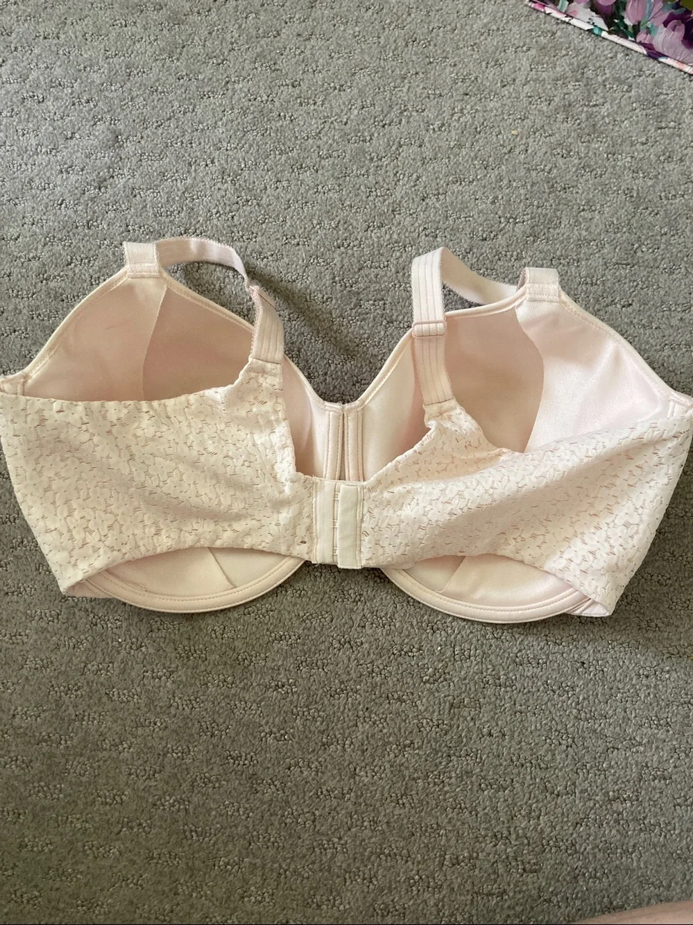 Chantelle Norah Comfort Spacer T-shirt Bra, 38DDDD.