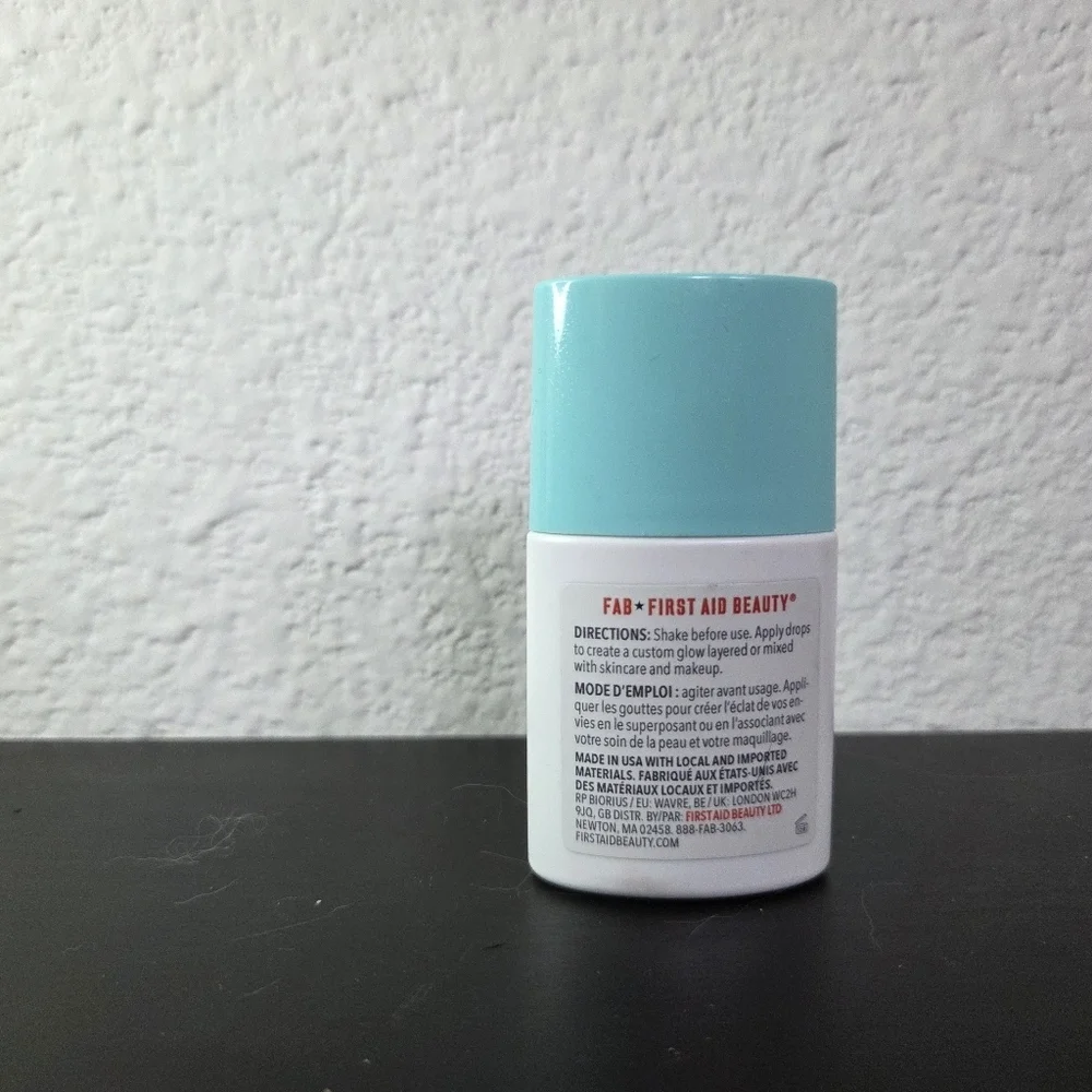 First Aid Beauty aid niacinamide