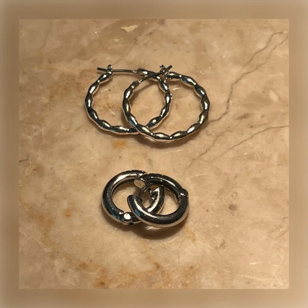 Bundle of 2 - SMALL HOOP EARRINGS in silver plated
