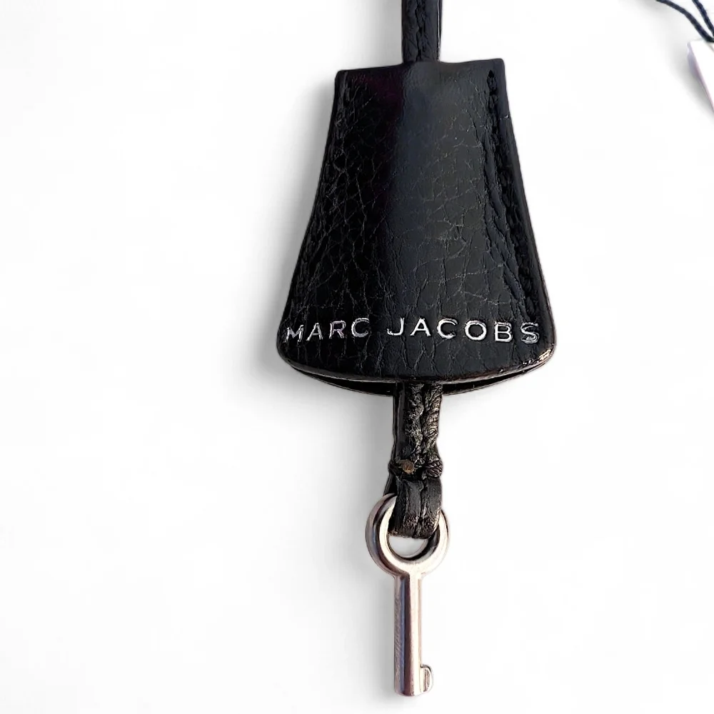 Marc Jacobs 💼 authentication