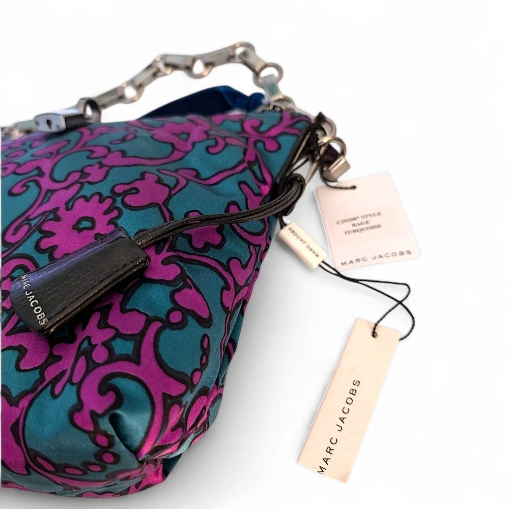 Marc Jacobs “rose black