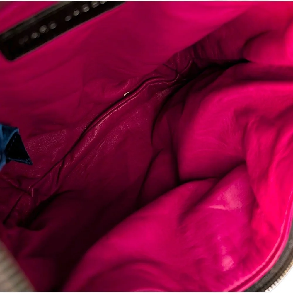 Marc Jacobs includes exterior vibrant