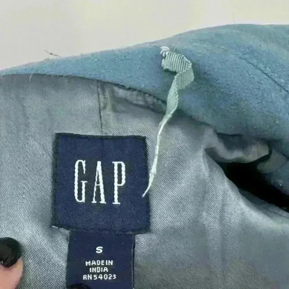 GAP embrace vintage