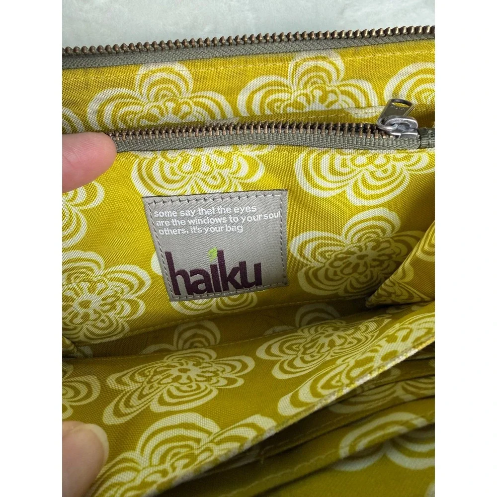 Haiku zip around