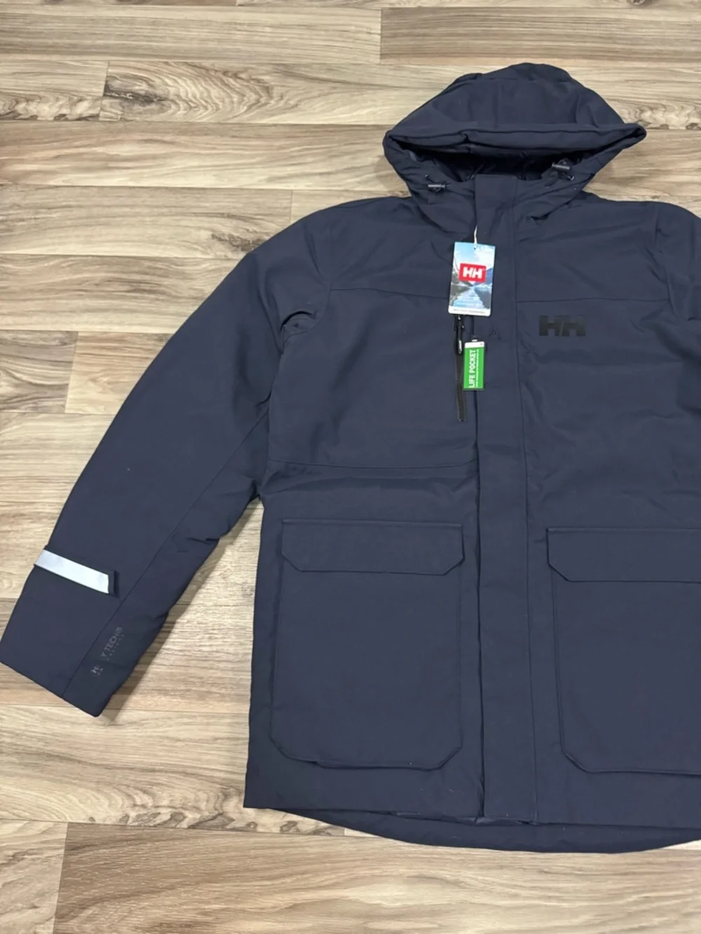 Helly Hansen new 597