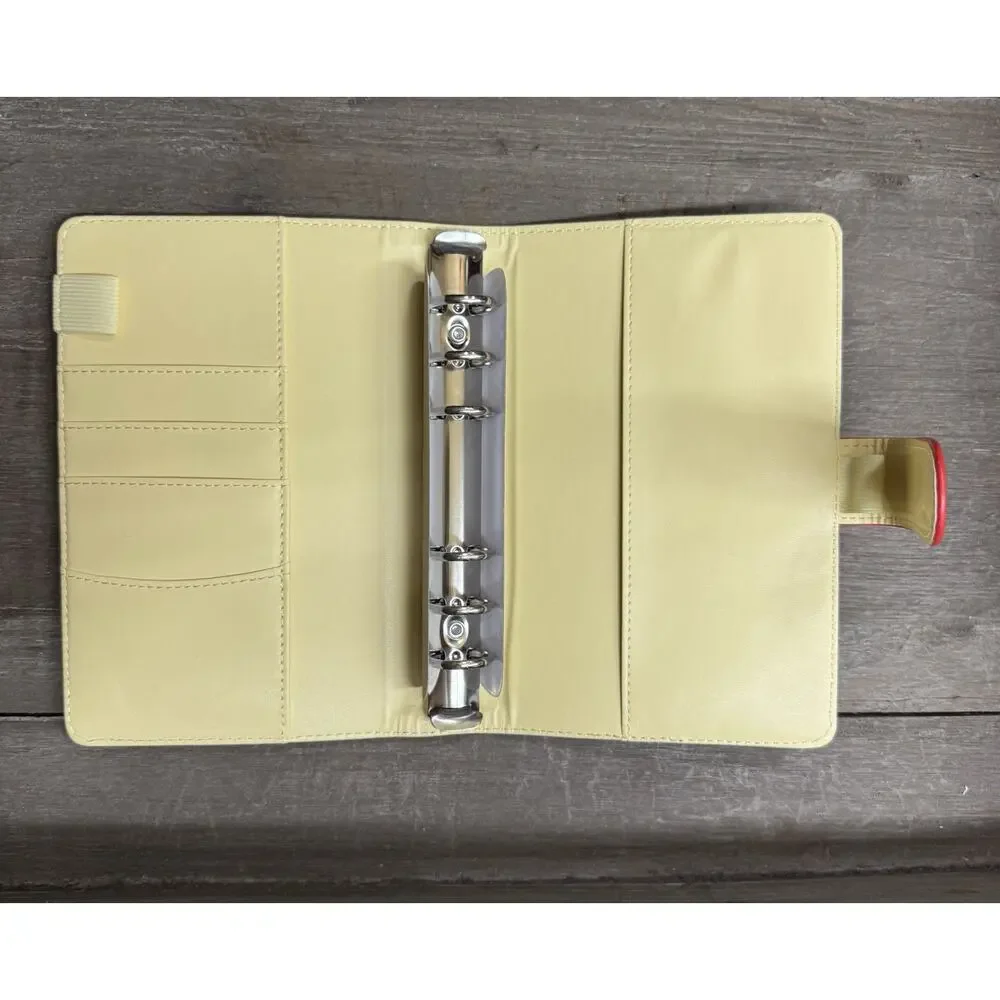 Source Unknown ring binder