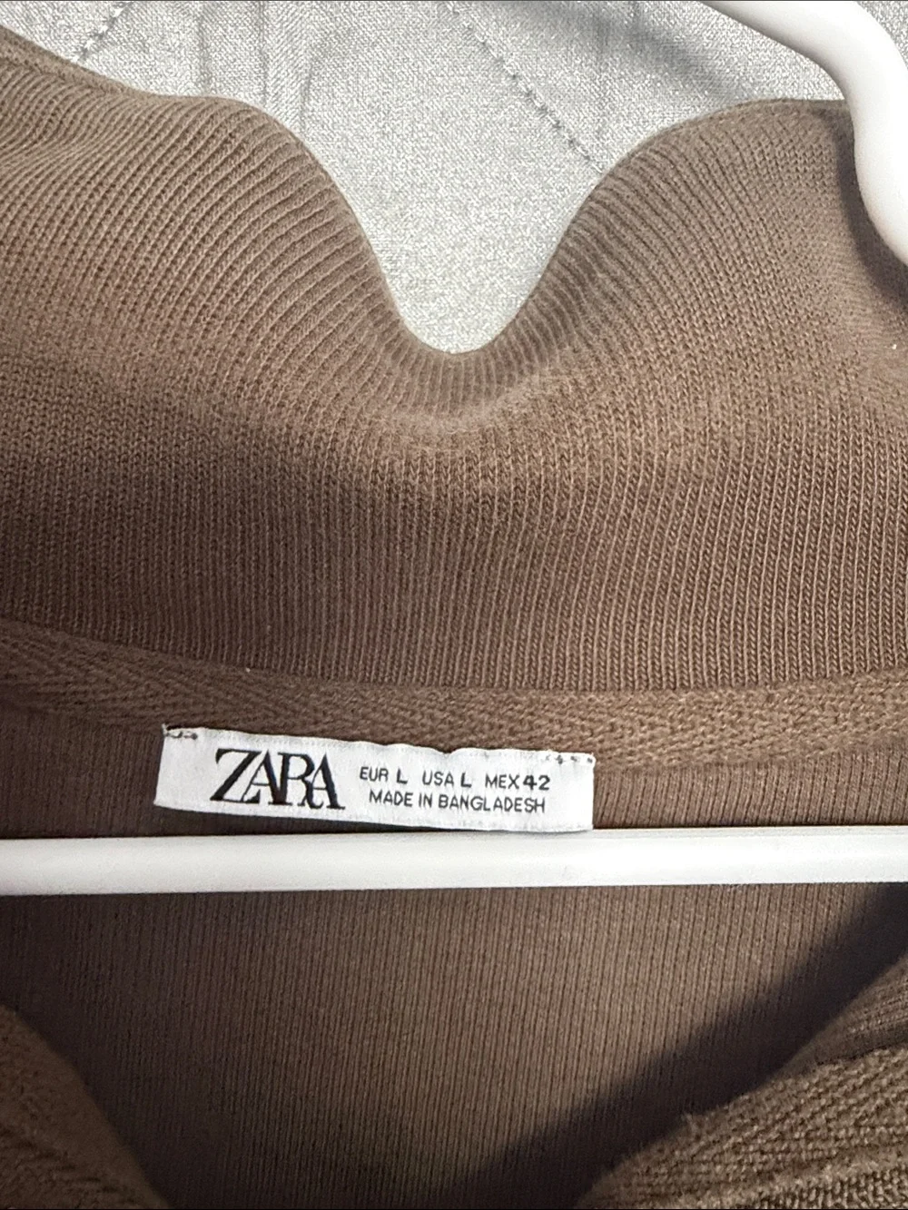 Zara Men's Half-Zip Sweater in Olive