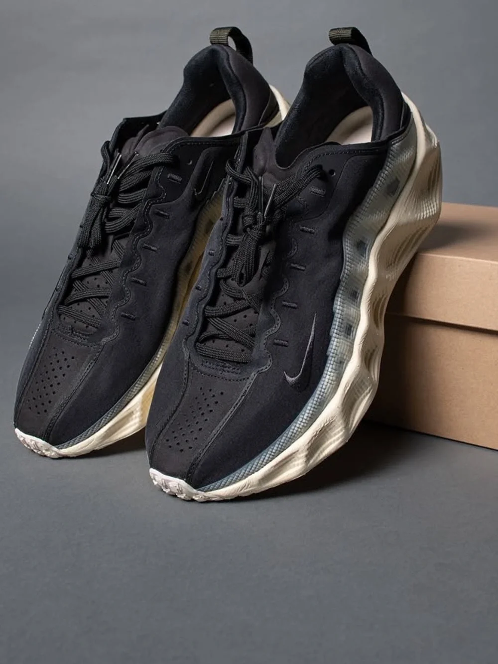 🆕 Nike Ava Rovers New in Box Size 7.5 Women