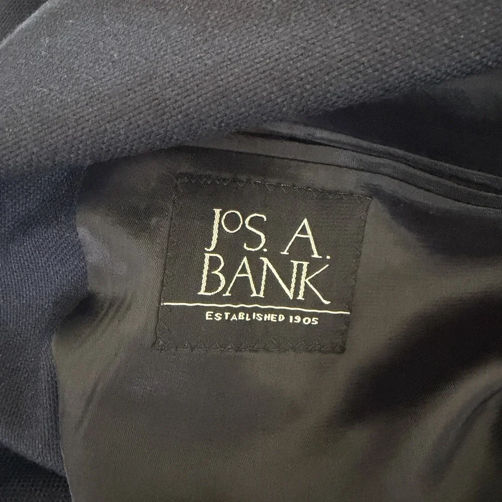 Jos. A. Bank description classic